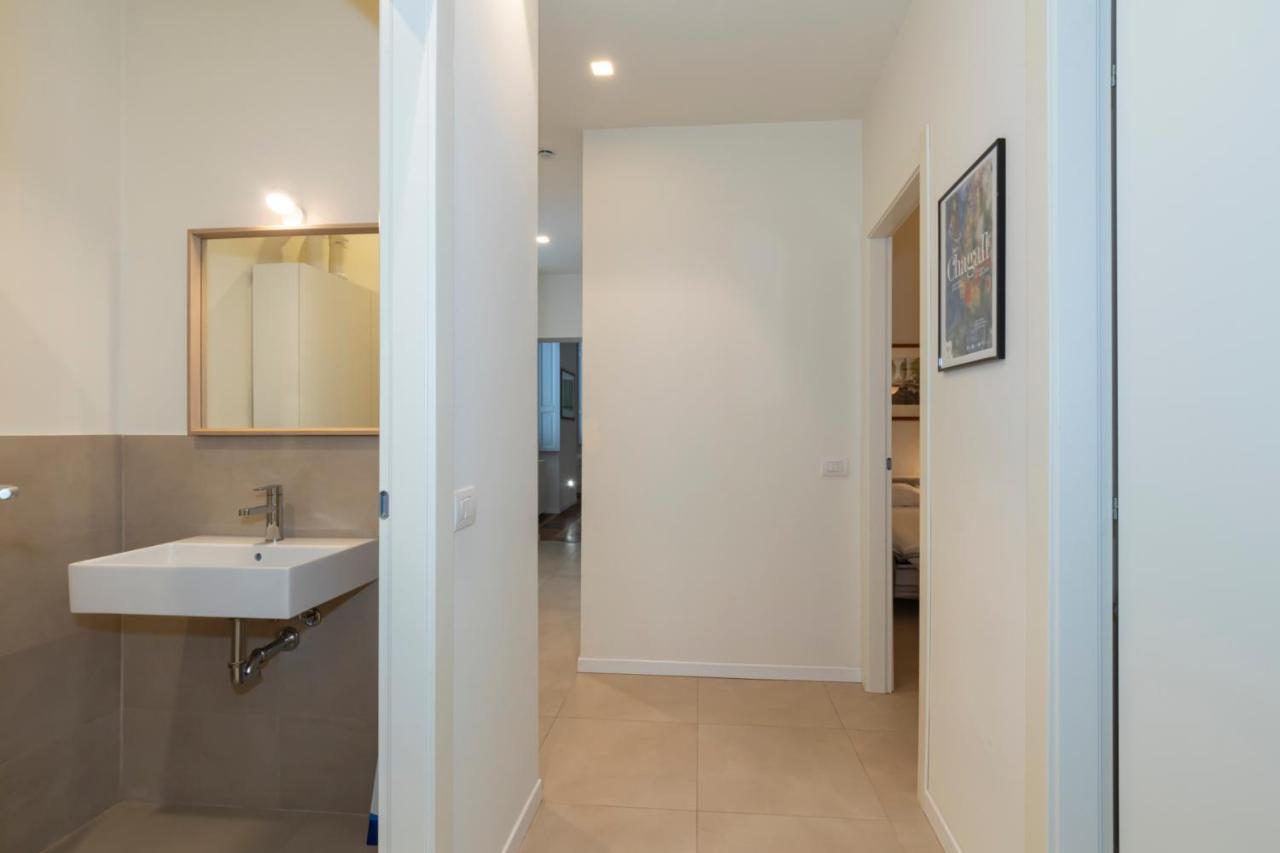 Luxury Apartment Near Duomo Italia 38 ミラノ エクステリア 写真