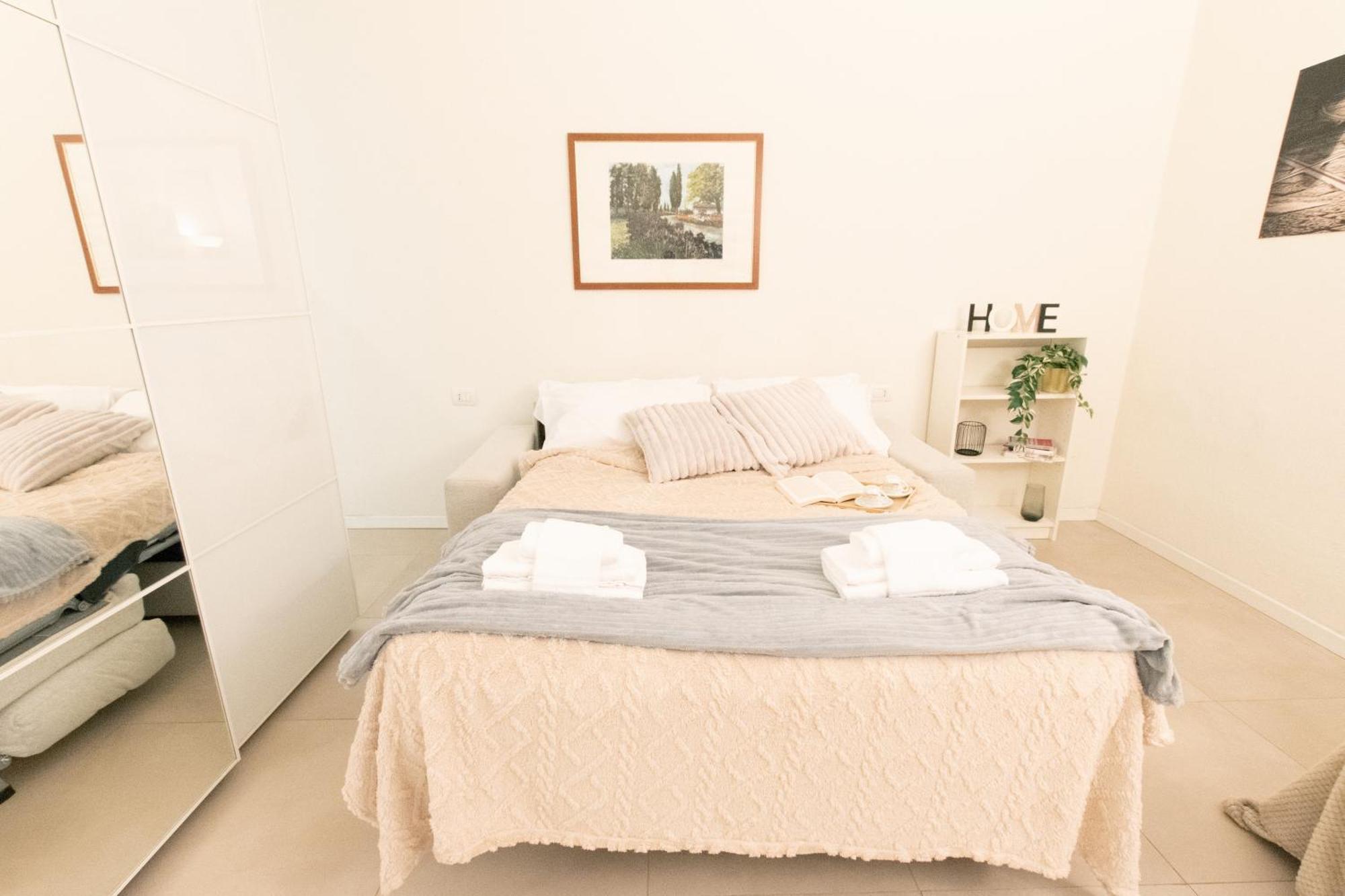Luxury Apartment Near Duomo Italia 38 ミラノ エクステリア 写真