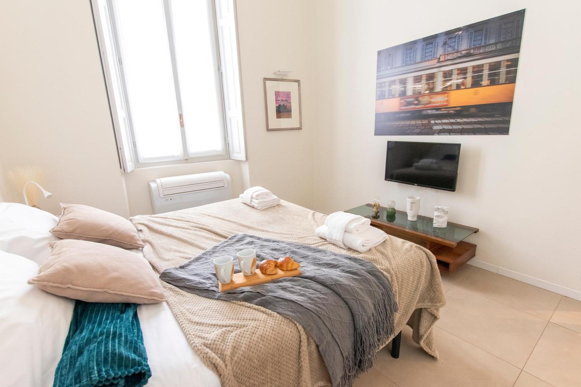 Luxury Apartment Near Duomo Italia 38 ミラノ エクステリア 写真