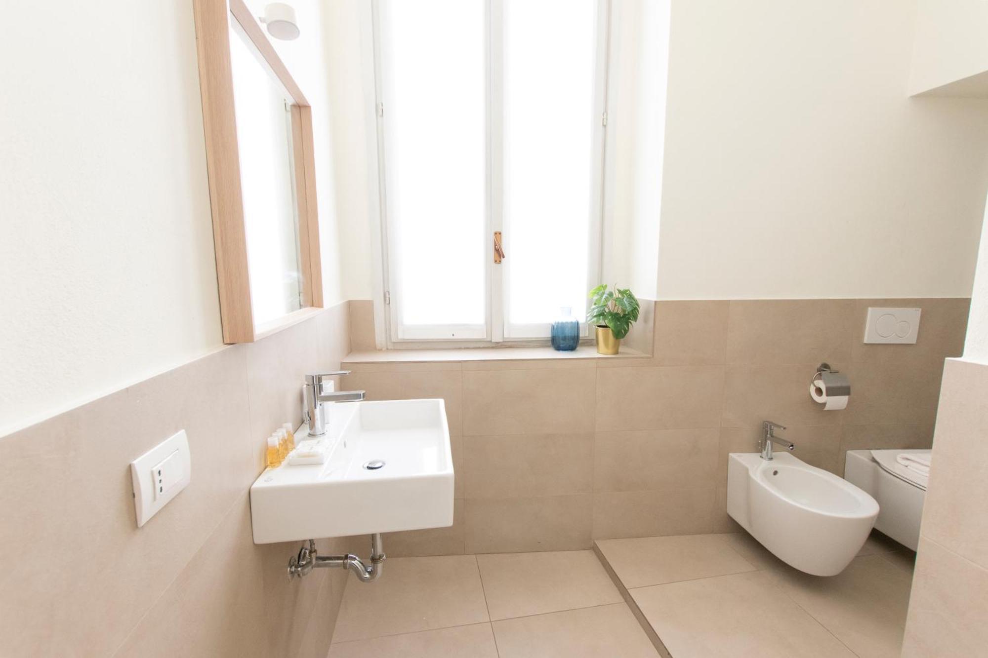 Luxury Apartment Near Duomo Italia 38 ミラノ エクステリア 写真